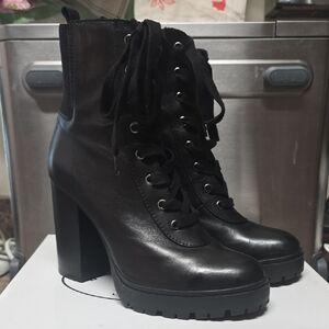 Steve Madden Black Lace-Up Women's Boots